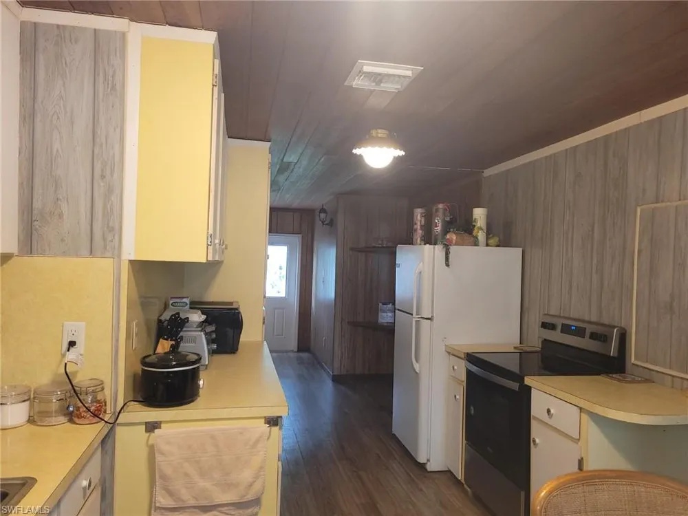 1104 Gulf Street Moore Haven, FL 33471