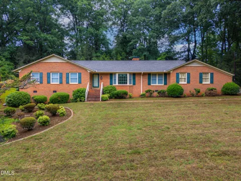806 Cliftwood Drive