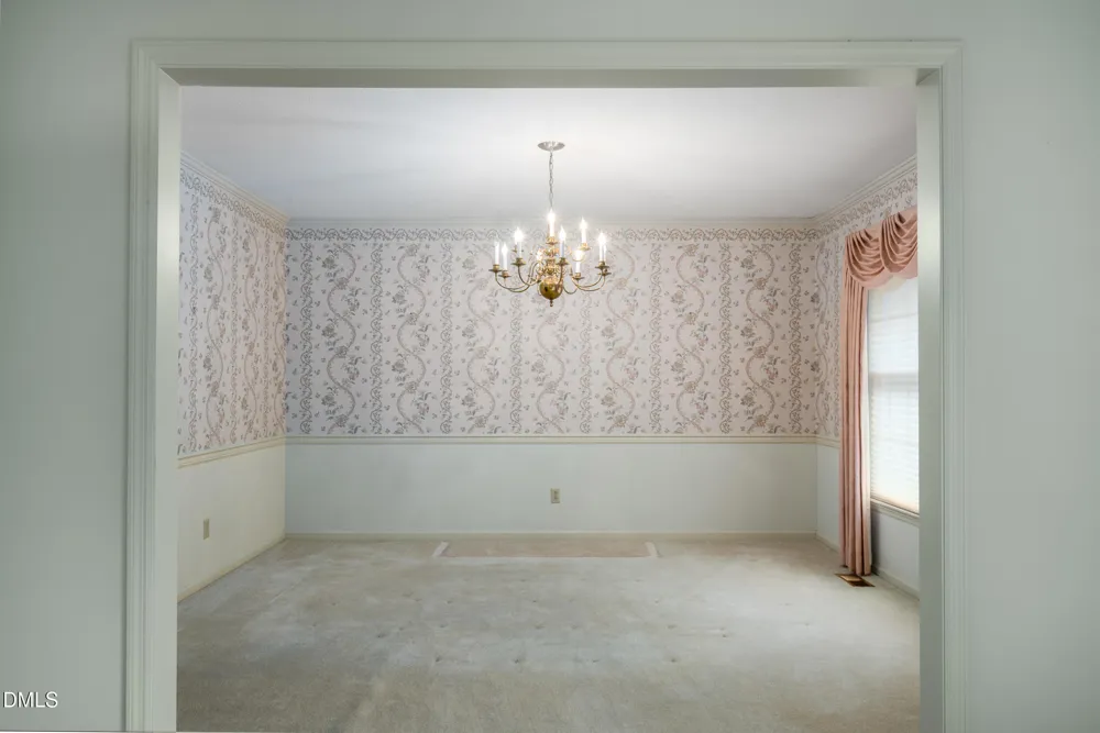 806 Cliftwood Drive Siler City, NC 27344