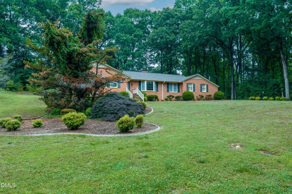 806 Cliftwood Drive Siler City, NC 27344