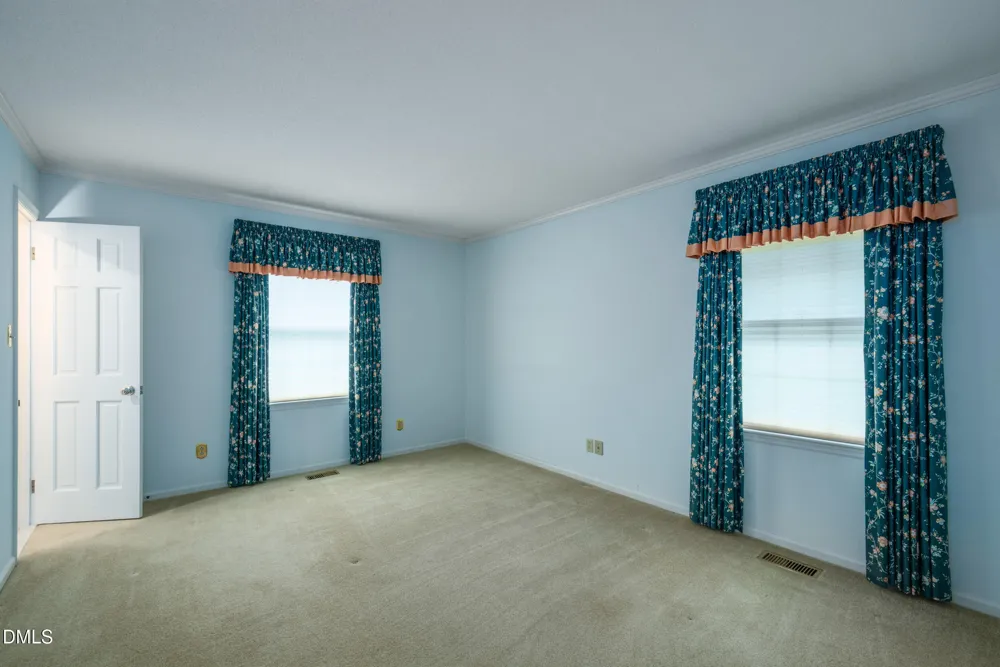 806 Cliftwood Drive Siler City, NC 27344