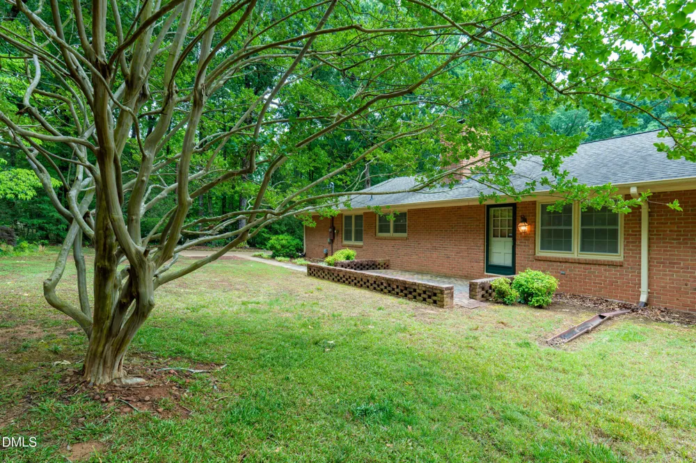 806 Cliftwood Drive Siler City, NC 27344