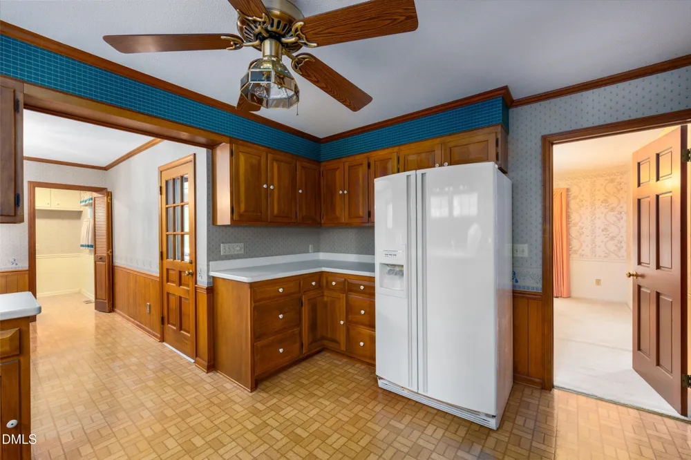 806 Cliftwood Drive Siler City, NC 27344