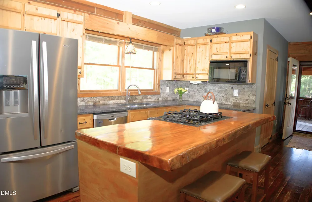 1656 Nc 42 Highway Moncure, NC 27559