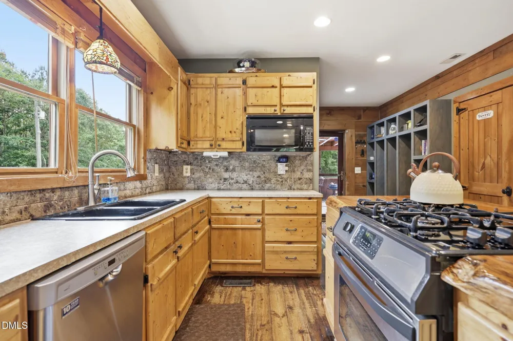 1656 Nc 42 Highway Moncure, NC 27559