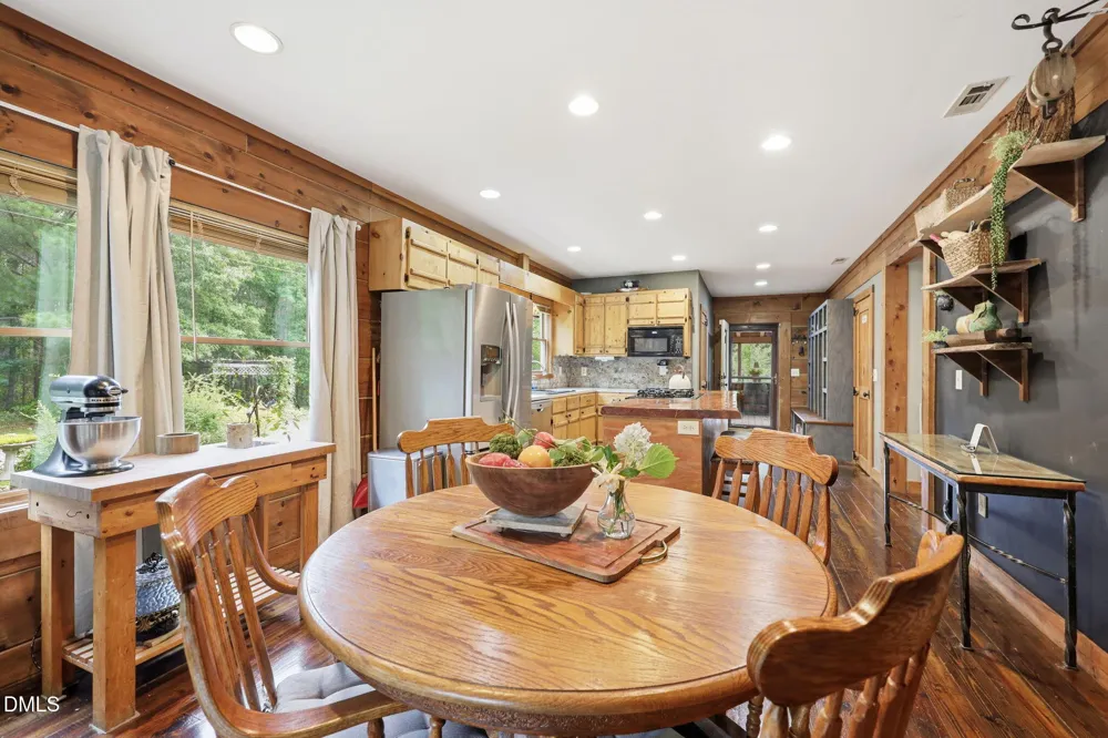 1656 Nc 42 Highway Moncure, NC 27559
