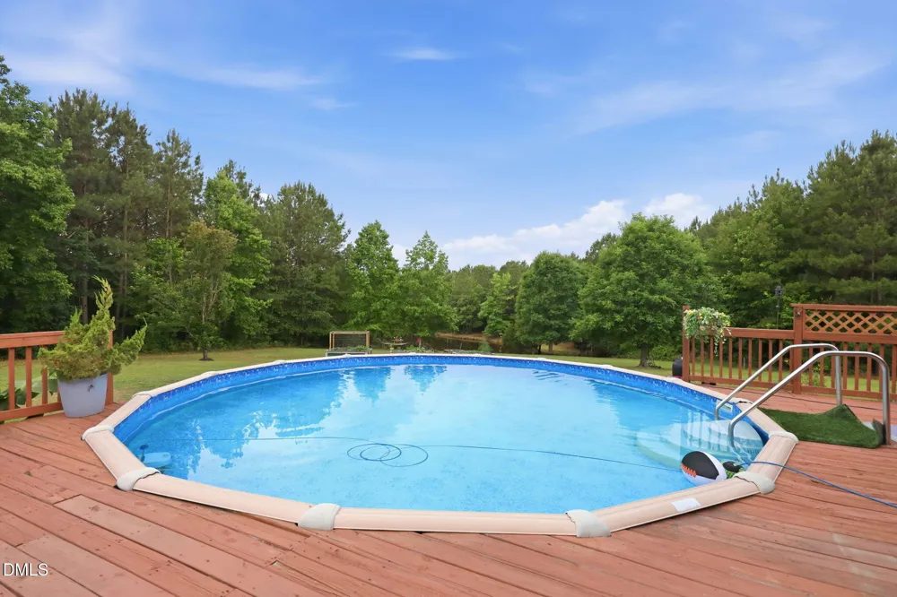 1656 Nc 42 Highway Moncure, NC 27559