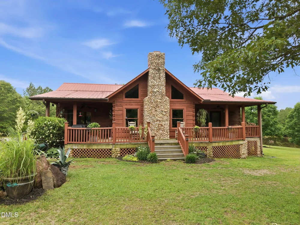 1656 Nc 42 Highway Moncure, NC 27559