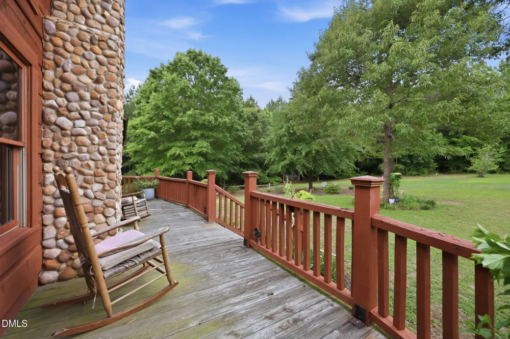 1656 Nc 42 Highway Moncure, NC 27559