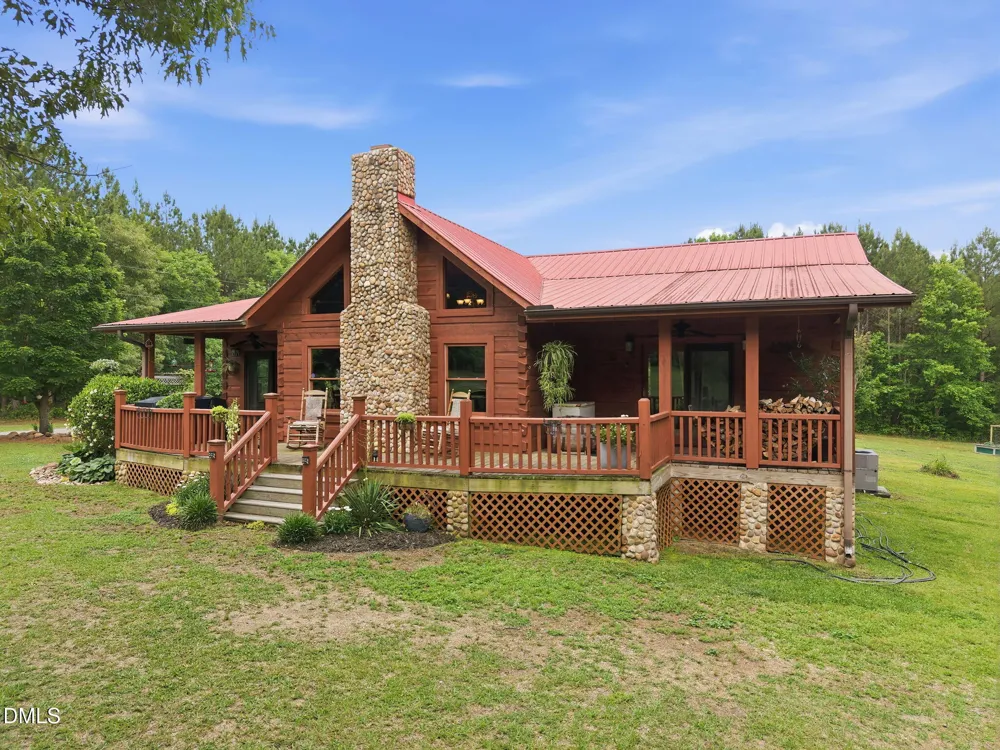 1656 Nc 42 Highway Moncure, NC 27559