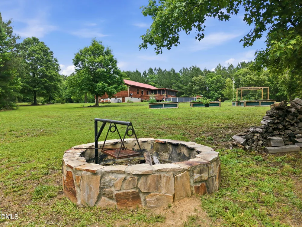 1656 Nc 42 Highway Moncure, NC 27559