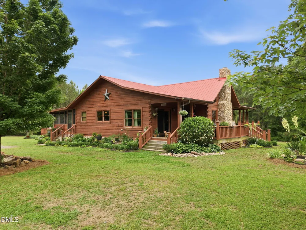 1656 Nc 42 Highway Moncure, NC 27559