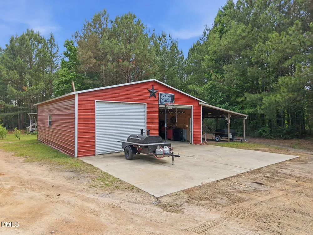 1656 Nc 42 Highway Moncure, NC 27559