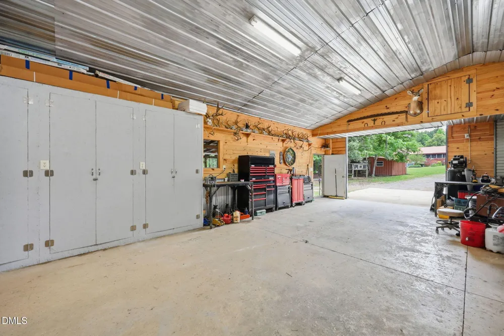 1656 Nc 42 Highway Moncure, NC 27559