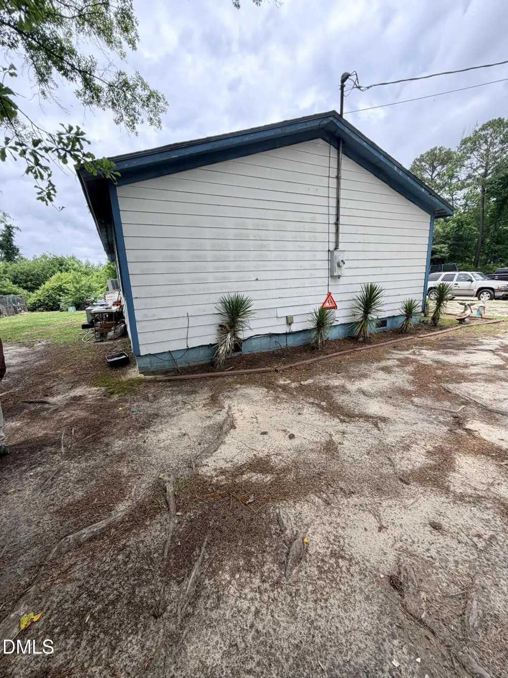 197 Zoo Road S Roanoke Rapids, NC 27870