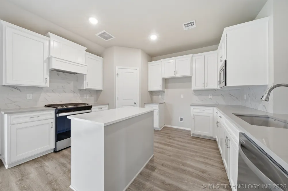 12420 S Oxford Avenue Bixby, OK 74008