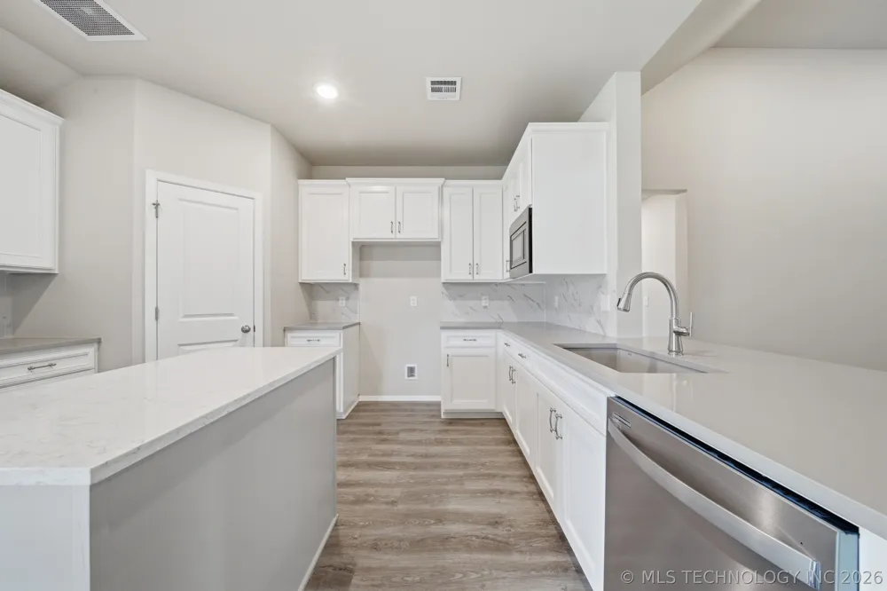 12420 S Oxford Avenue Bixby, OK 74008