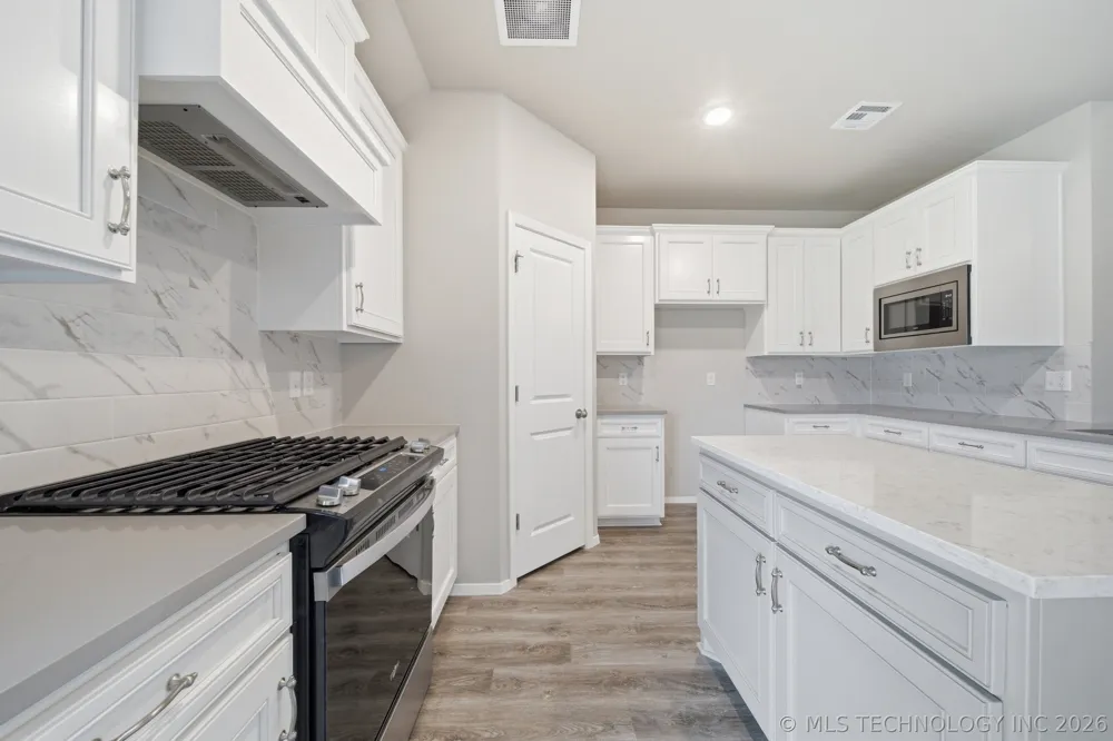 12420 S Oxford Avenue Bixby, OK 74008