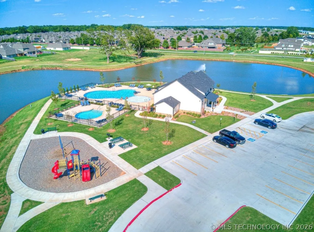 12420 S Oxford Avenue Bixby, OK 74008
