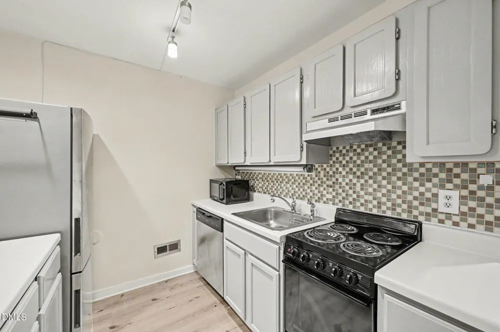 314 Cedarwood Lane Carrboro, NC 27510