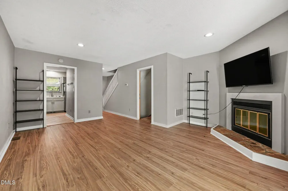 314 Cedarwood Lane Carrboro, NC 27510