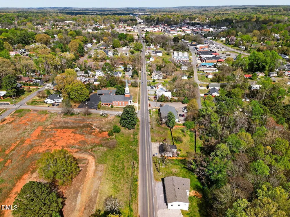 915 W 3rd Street Siler City, NC 27344