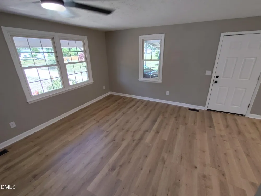 935 Maynard Road Godwin, NC 28344