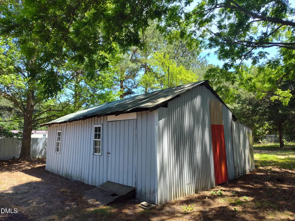 935 Maynard Road Godwin, NC 28344