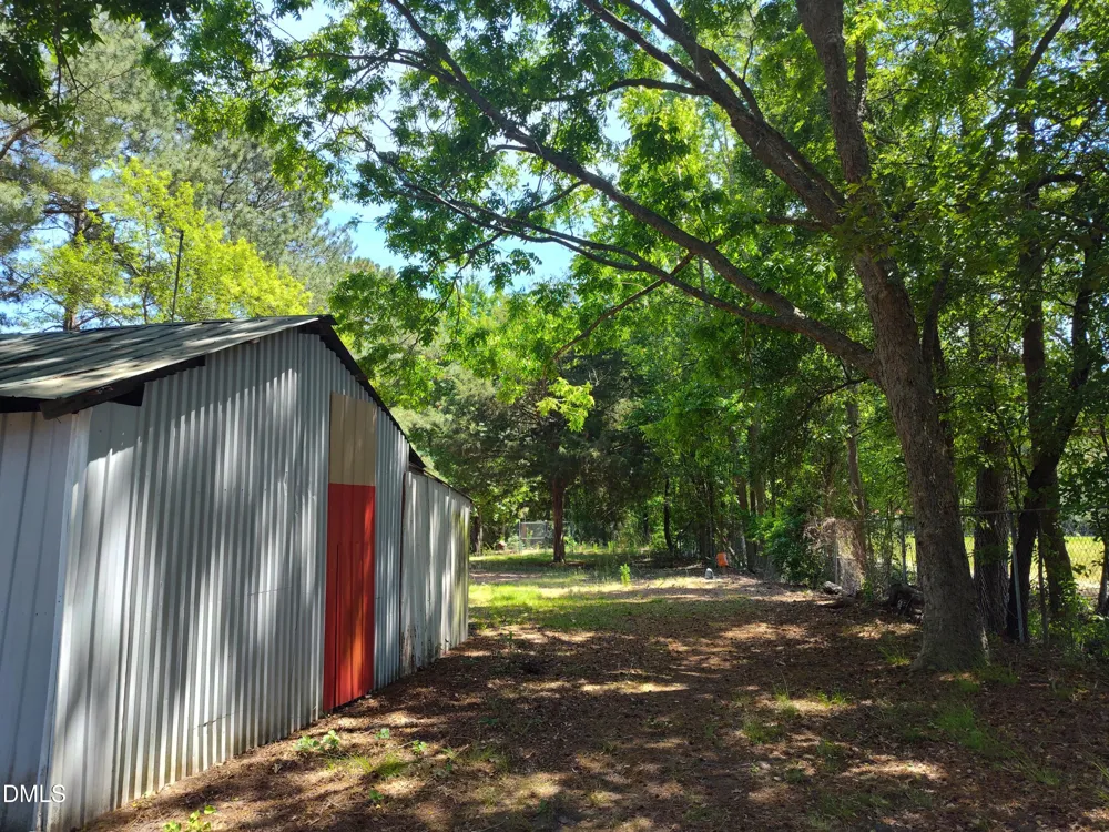 935 Maynard Road Godwin, NC 28344