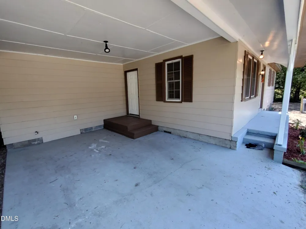 935 Maynard Road Godwin, NC 28344