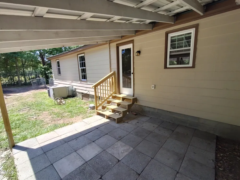 935 Maynard Road Godwin, NC 28344