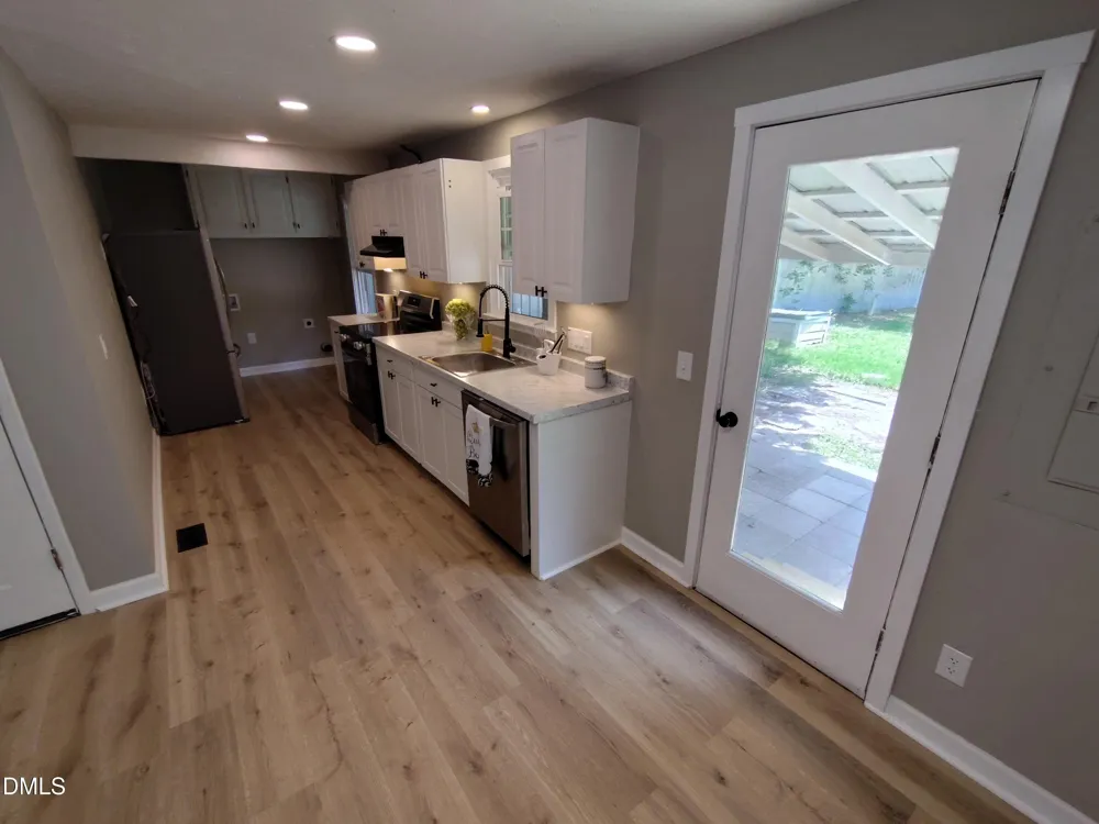 935 Maynard Road Godwin, NC 28344