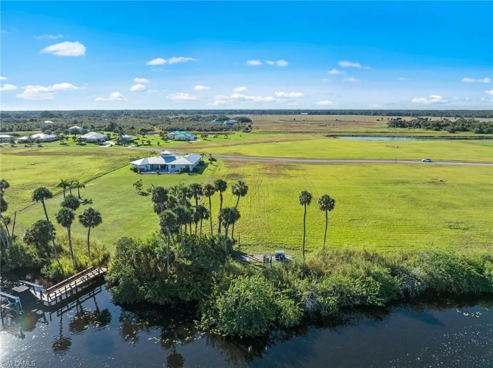 22821 Yellow Button Lane Alva, FL 33920