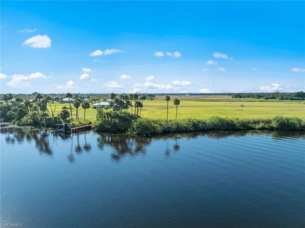 22821 Yellow Button Lane Alva, FL 33920