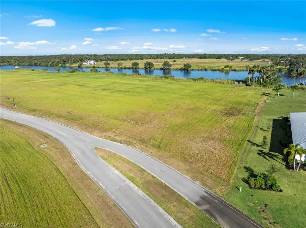 22821 Yellow Button Lane Alva, FL 33920