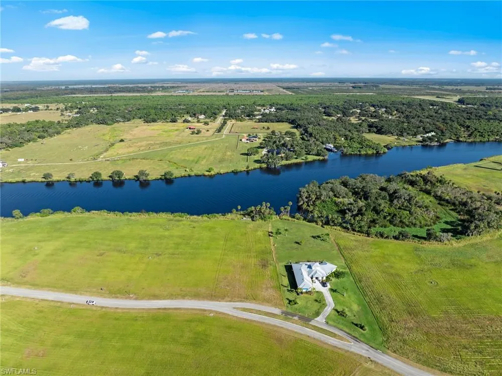 22821 Yellow Button Lane Alva, FL 33920
