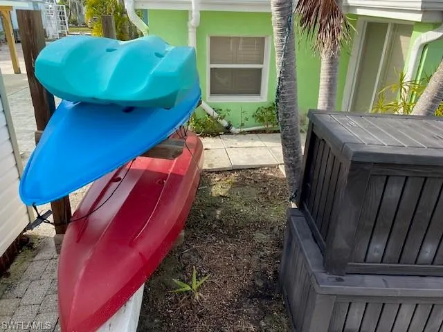 2647 Pine Street Matlacha, FL 33993