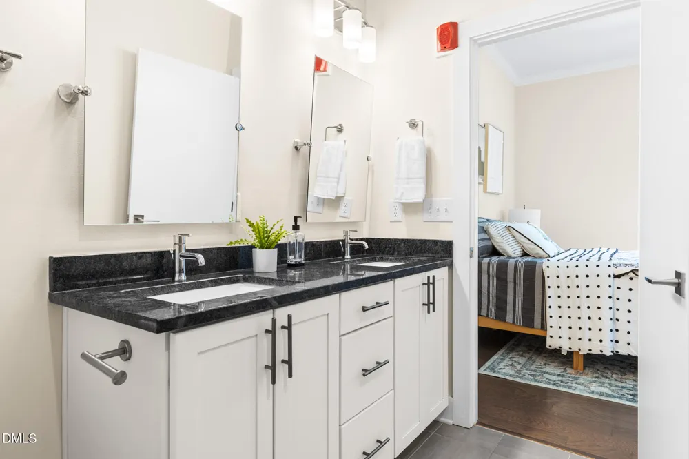 515 Churton Street #Unit 101 Hillsborough, NC 27278
