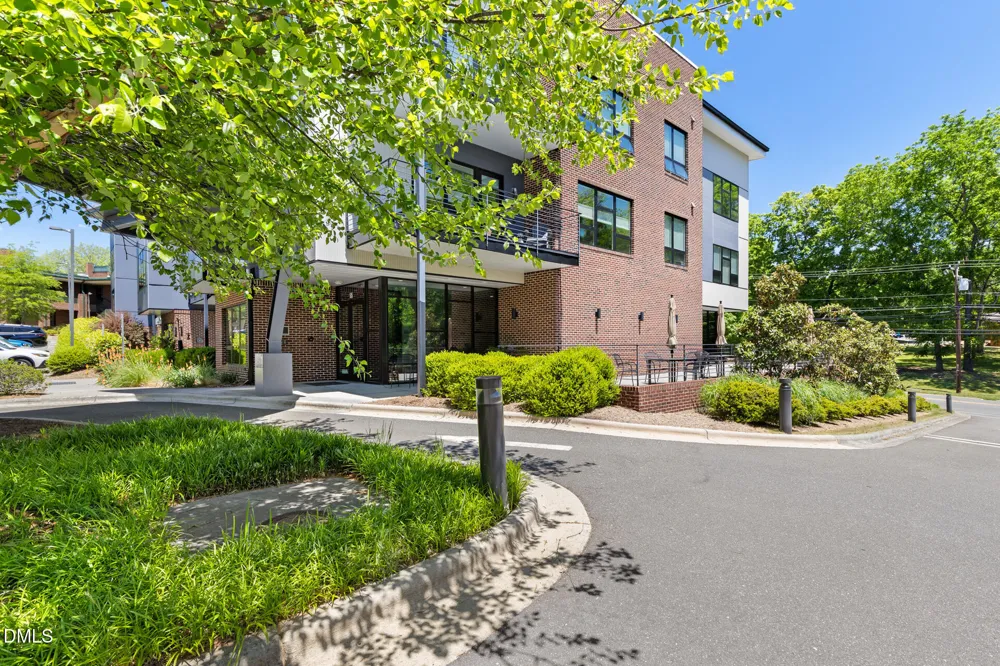 515 Churton Street #Unit 101 Hillsborough, NC 27278