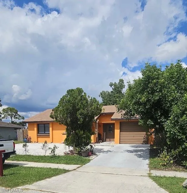 5975 spearman Circle North Port, FL 34287