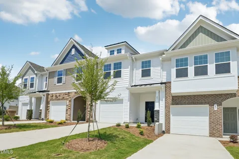 202 Carnaby Lane
