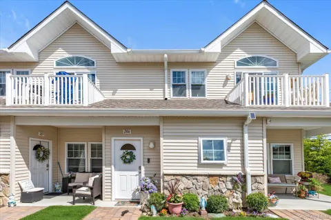 206 Anchor Court