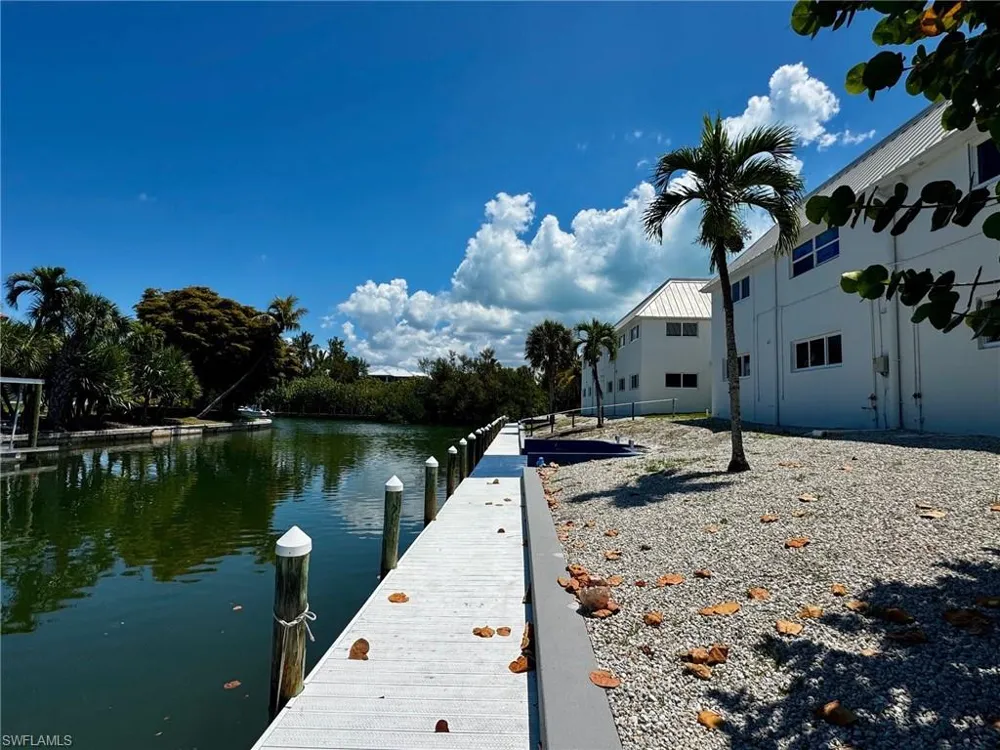 805 E Gulf Drive #B4 Sanibel, FL 33957