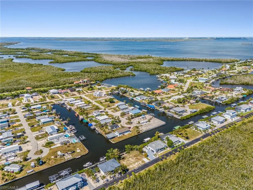 2936 Buttonwood Key Court St. James City, FL 33956
