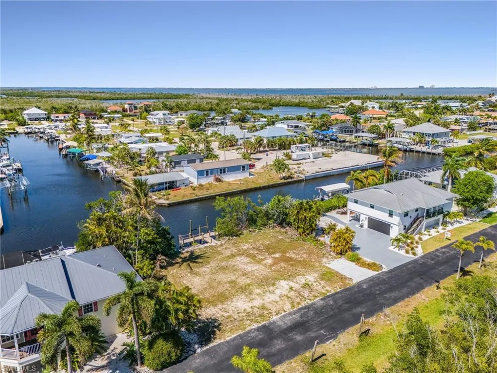 2936 Buttonwood Key Court St. James City, FL 33956