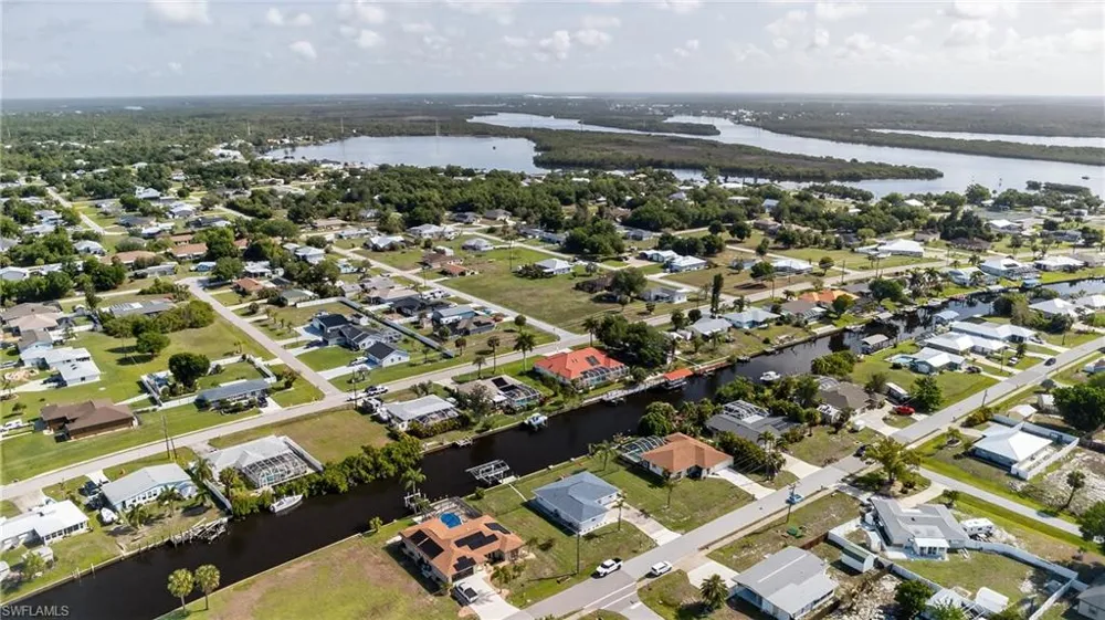 27256 San Marino Drive S Punta Gorda, FL 33983