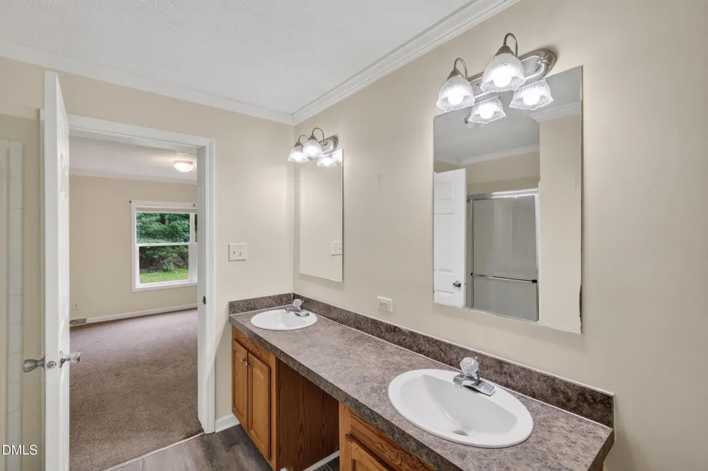 126 Hunter Road Henderson, NC 27537