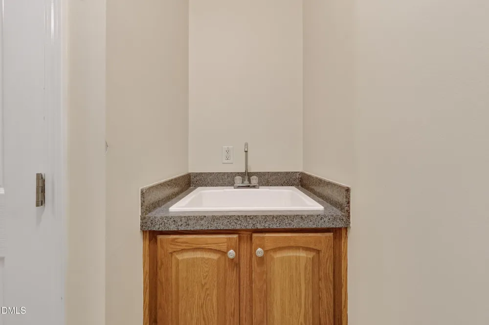 126 Hunter Road Henderson, NC 27537