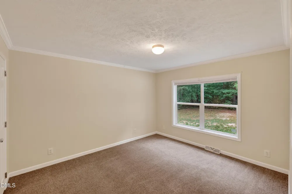 126 Hunter Road Henderson, NC 27537