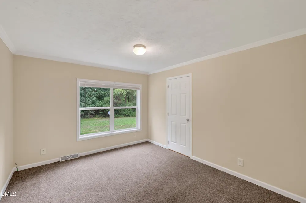 126 Hunter Road Henderson, NC 27537